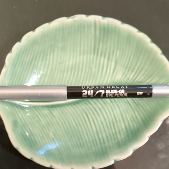Eye Pencil - Picture 1 of 2